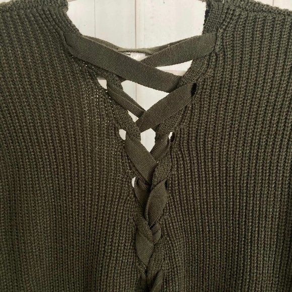 Women's Not So Mystery Box Size Medium #12 - Picture 15 of 16